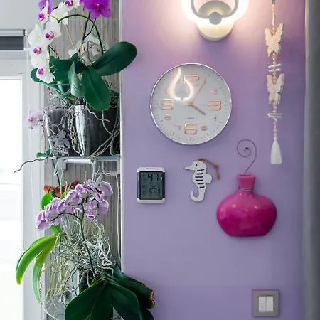 Summer Orchid - Spacious Duplex By The & Ps5 Stobreč