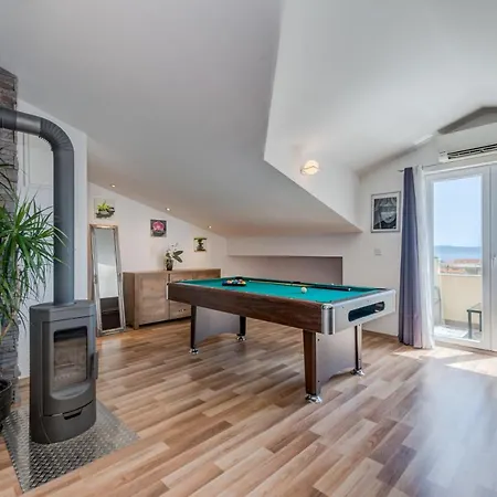 شقة Summer Orchid - Spacious Duplex By The & Ps5 Stobreč