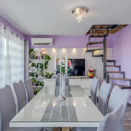 Appartement Summer Orchid - Spacious Duplex By The & Ps5 Stobreč