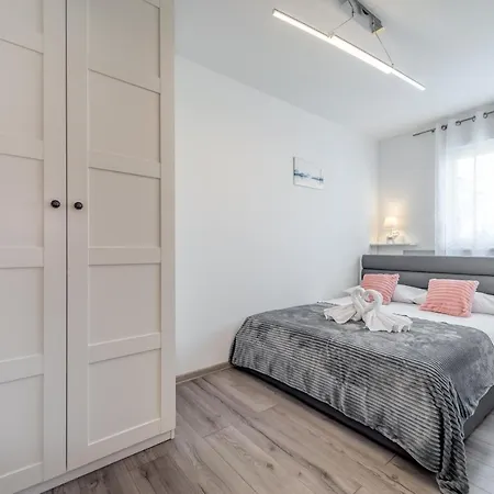 Apartment Summer Orchid - Spacious Duplex By The & Ps5 *